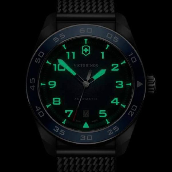 ساعت مچی مردانه ویکتورینوکس مدل Swissarmy V242045 - تصویر 4