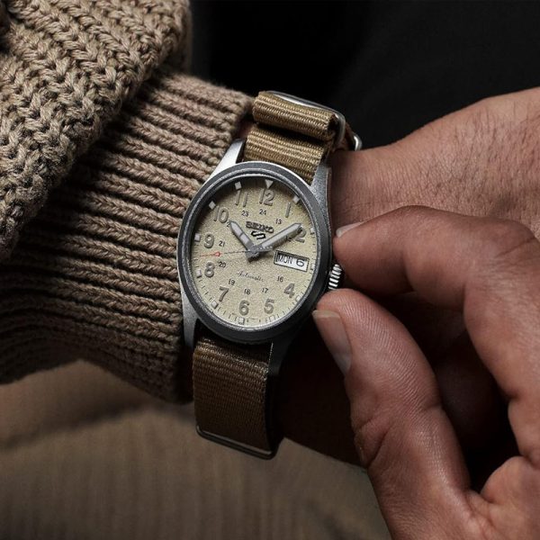 ساعت مچی سیکو مدل 5 Sports Watch SRPJ83K1