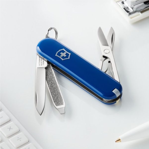 چاقو چندکاره ویکتورینوکس مدل Classic SD