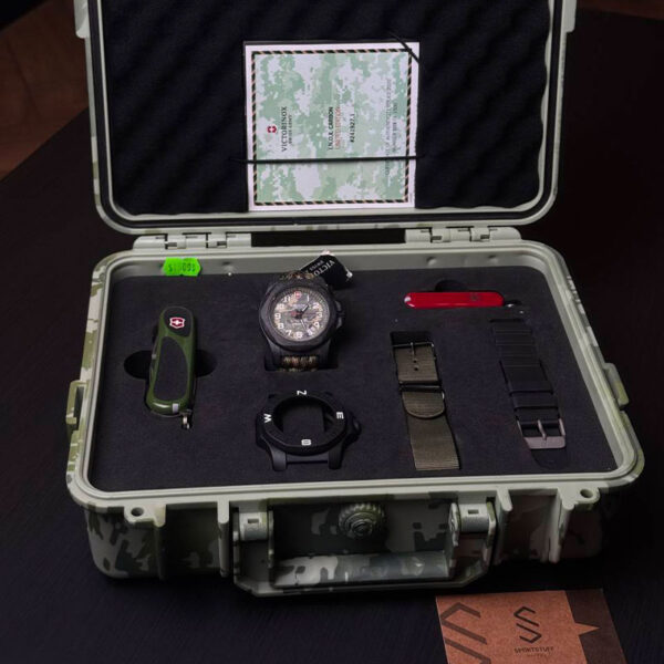 باکس ساعت هارد کیس ویکتورینوکس مدل I.N.O.X. Carbon Limited Edition 241927.1