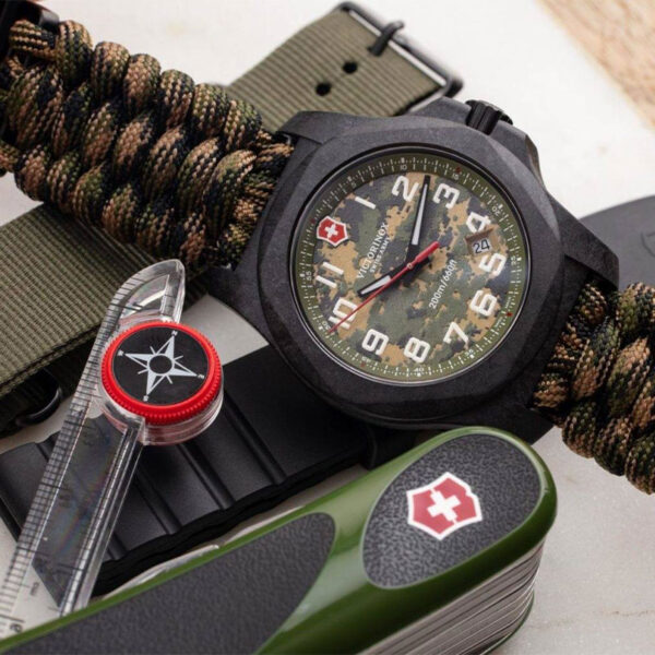 باکس ساعت هارد کیس ویکتورینوکس مدل I.N.O.X. Carbon Limited Edition 241927.1