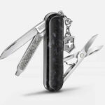 چاقو چندکاره ویکتورینوکس مدل CLASSIC SD BRILLIANT CARBON رفرنس 0.6221.90