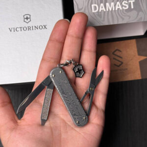 چاقو چندکاره ویکتورینوکس مدل CLASSIC SD BRILLIANT DAMAST رفرنس 0.6221.34