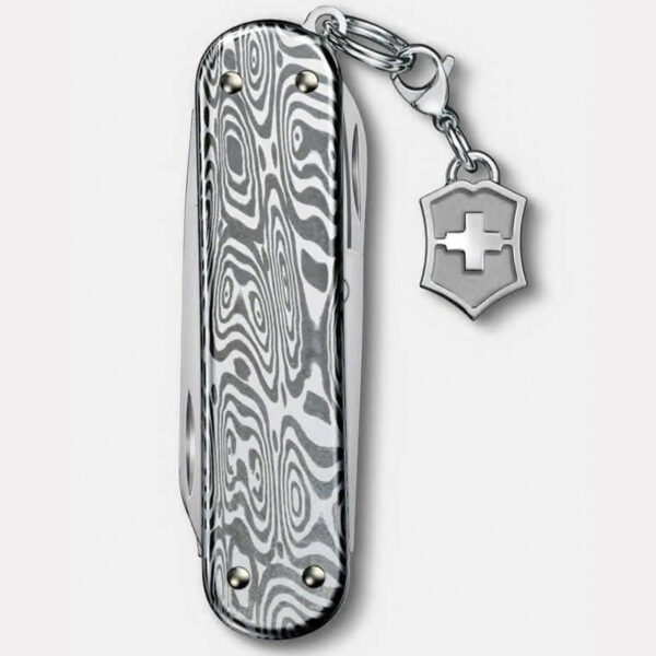 چاقو چندکاره ویکتورینوکس مدل CLASSIC SD BRILLIANT DAMAST رفرنس 0.6221.34 - Image 4