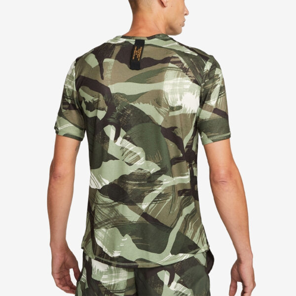تیشرت مردانه نایکی مدل DriFIT Miler TShirt