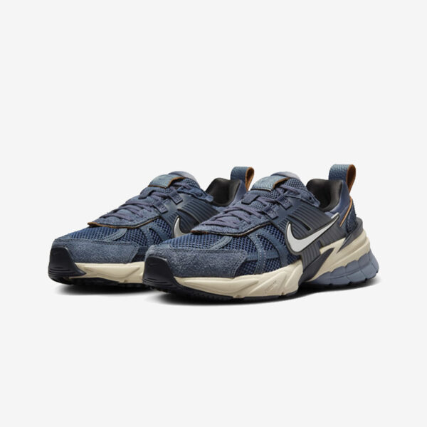 کفش نایکی مدل V2K Run - Image 2