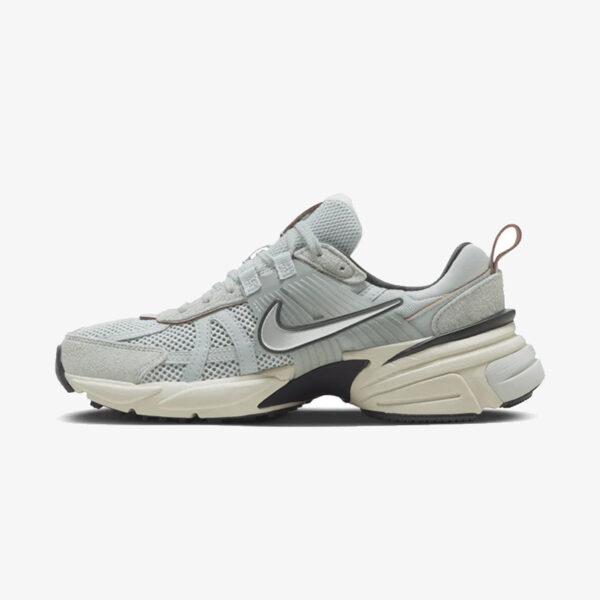 کفش نایکی مدل V2K Run - Image 4